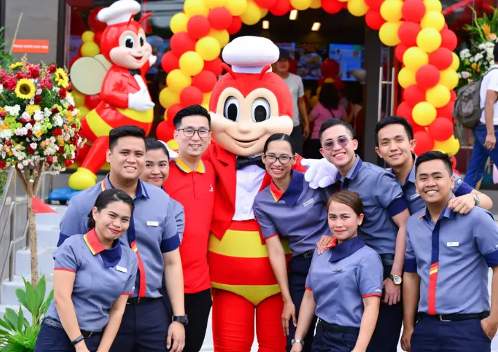 jollibee commonwealth soliven photo